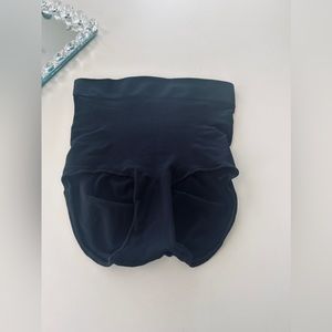 Skims Mid Waist Sculpting Brief